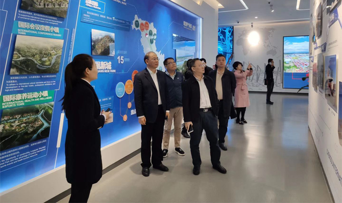 北院帶領(lǐng)遠(yuǎn)景智庫成員調(diào)研、匯報(bào)風(fēng)采